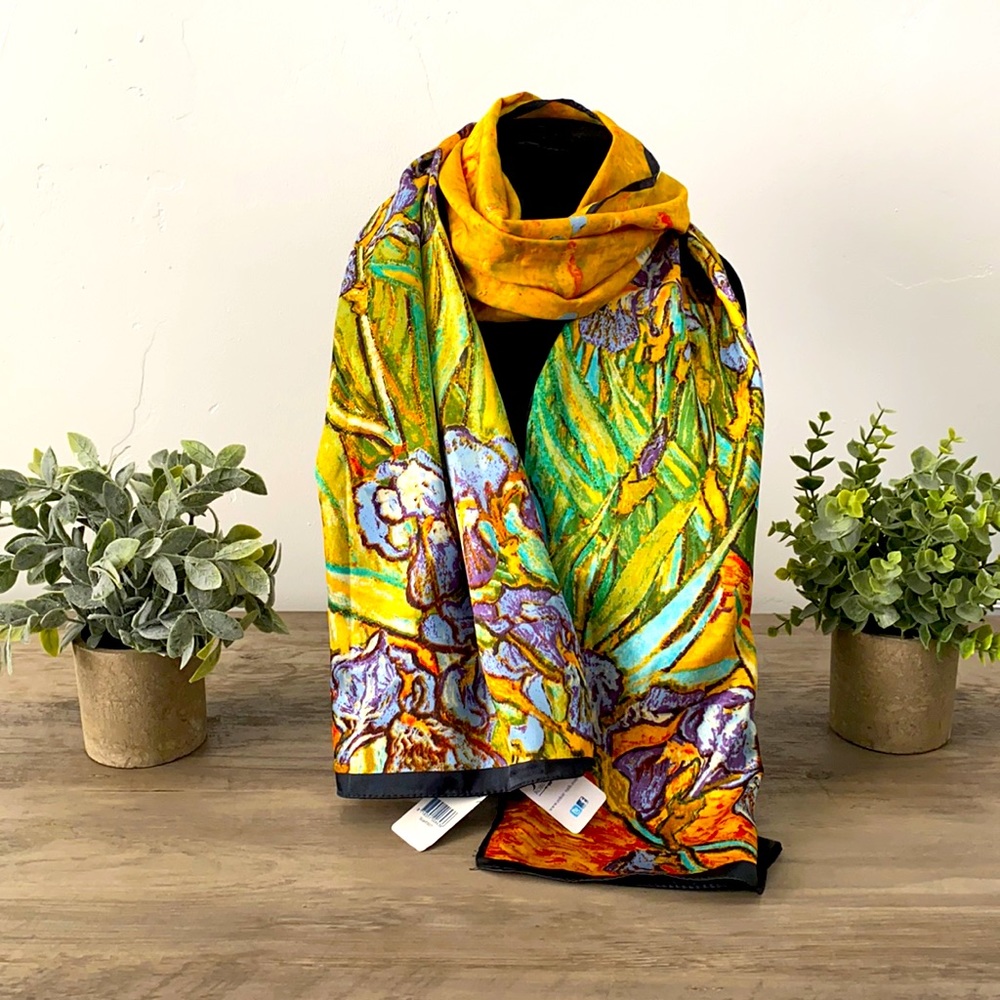 Robin Ruth Scarf never worn with tags